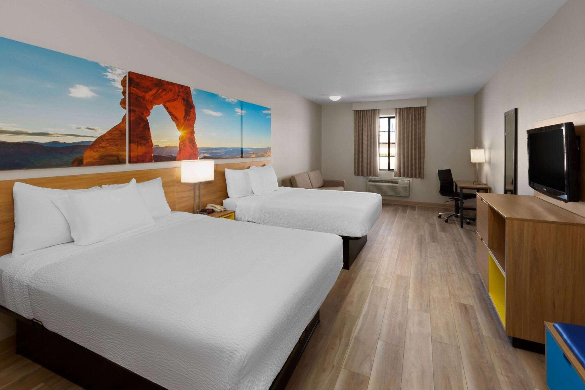 Days Inn By Wyndham Oklahoma City Exterior photo