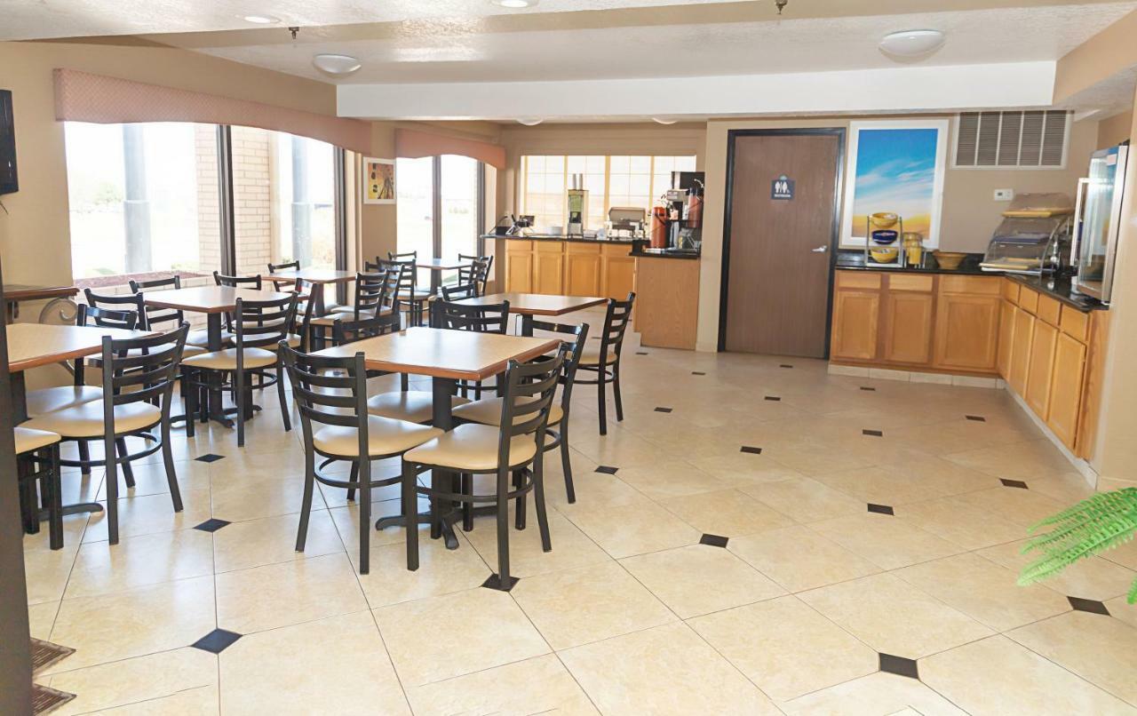 Days Inn By Wyndham Oklahoma City Exterior photo